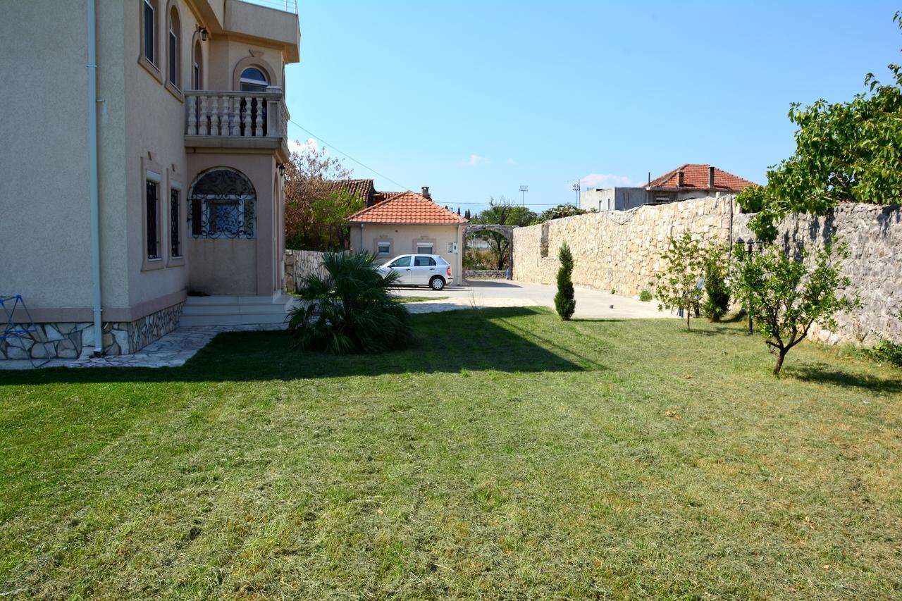 Montenegro Hostel B&B Podgorica Ngoại thất bức ảnh