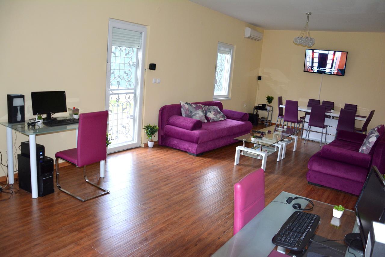 Montenegro Hostel B&B Podgorica Ngoại thất bức ảnh